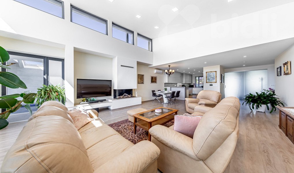 Prodej domu 379 m² s pozemkem 1 341 m², Horoměřice – náhled fotky 5