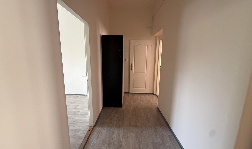 Pronájem bytu 3+1 80 m², Chomutov – náhled fotky 10