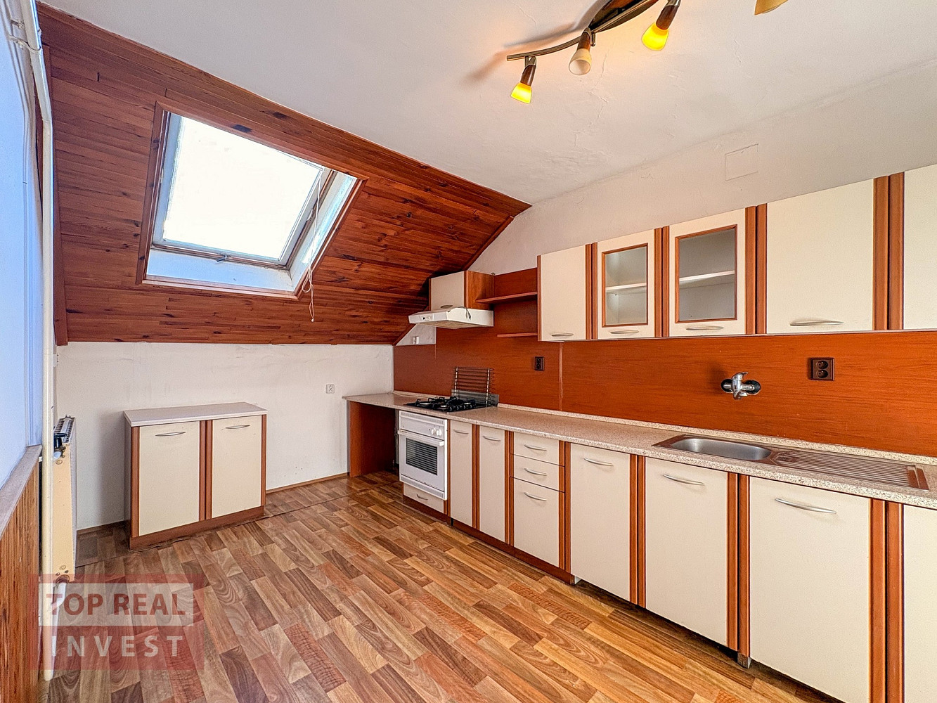 Prodej domu 225 m² s pozemkem 308 m² – fotografie 4