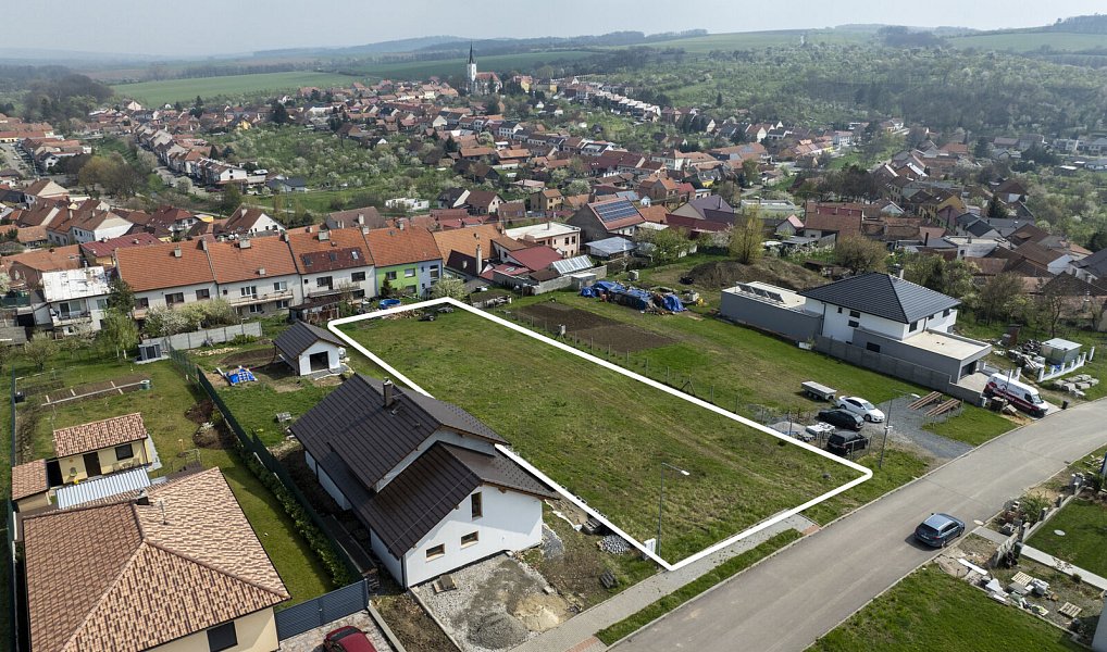 Prodej stavebního pozemku 1 530 m², Ostrožská Lhota – fotka 1 z 12
