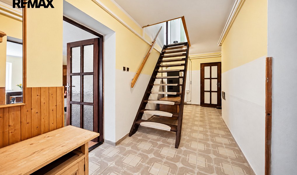 Prodej domu 240 m² s pozemkem 808 m², Karlovy Vary – náhled fotky 22