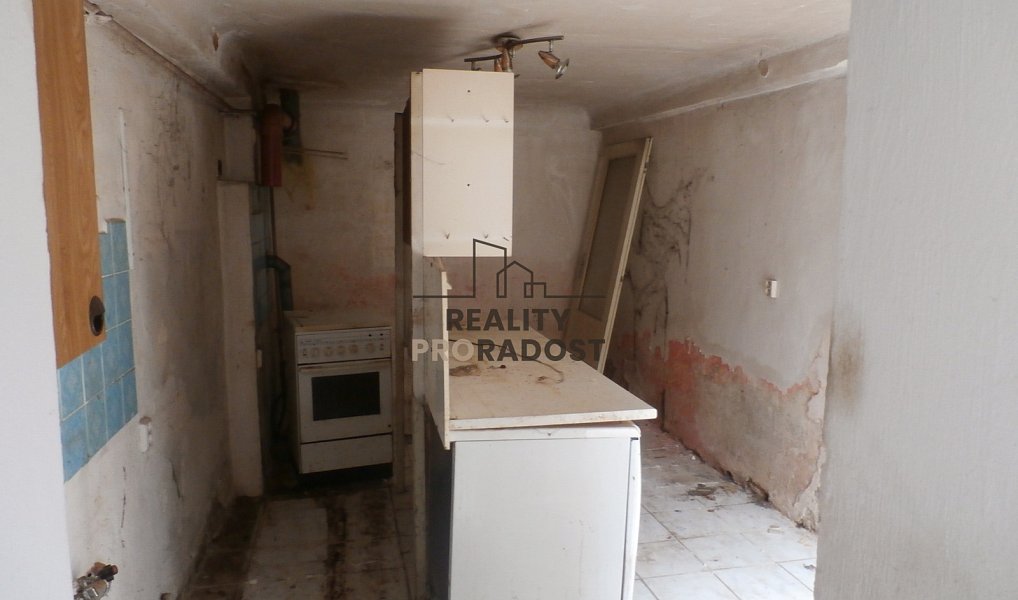 Prodej domu 200 m² s pozemkem 280 m², Znojmo – náhled fotky 6