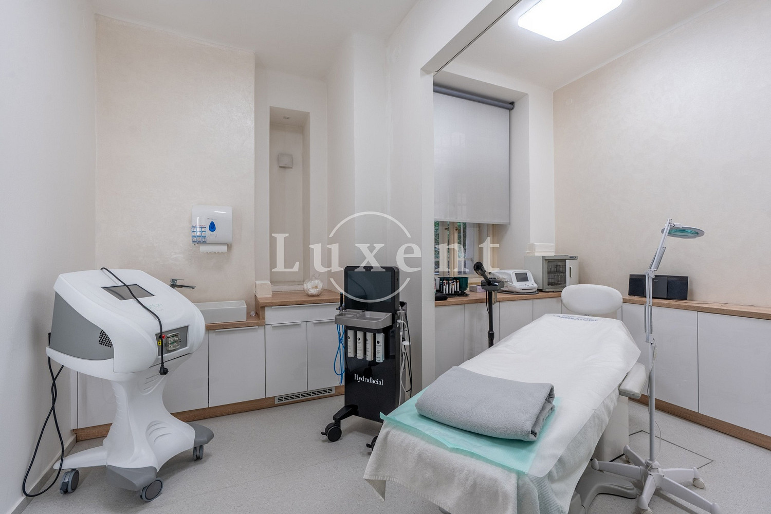 Pronájem komerčního objektu (jiného typu) 34 m² – fotografie 4
