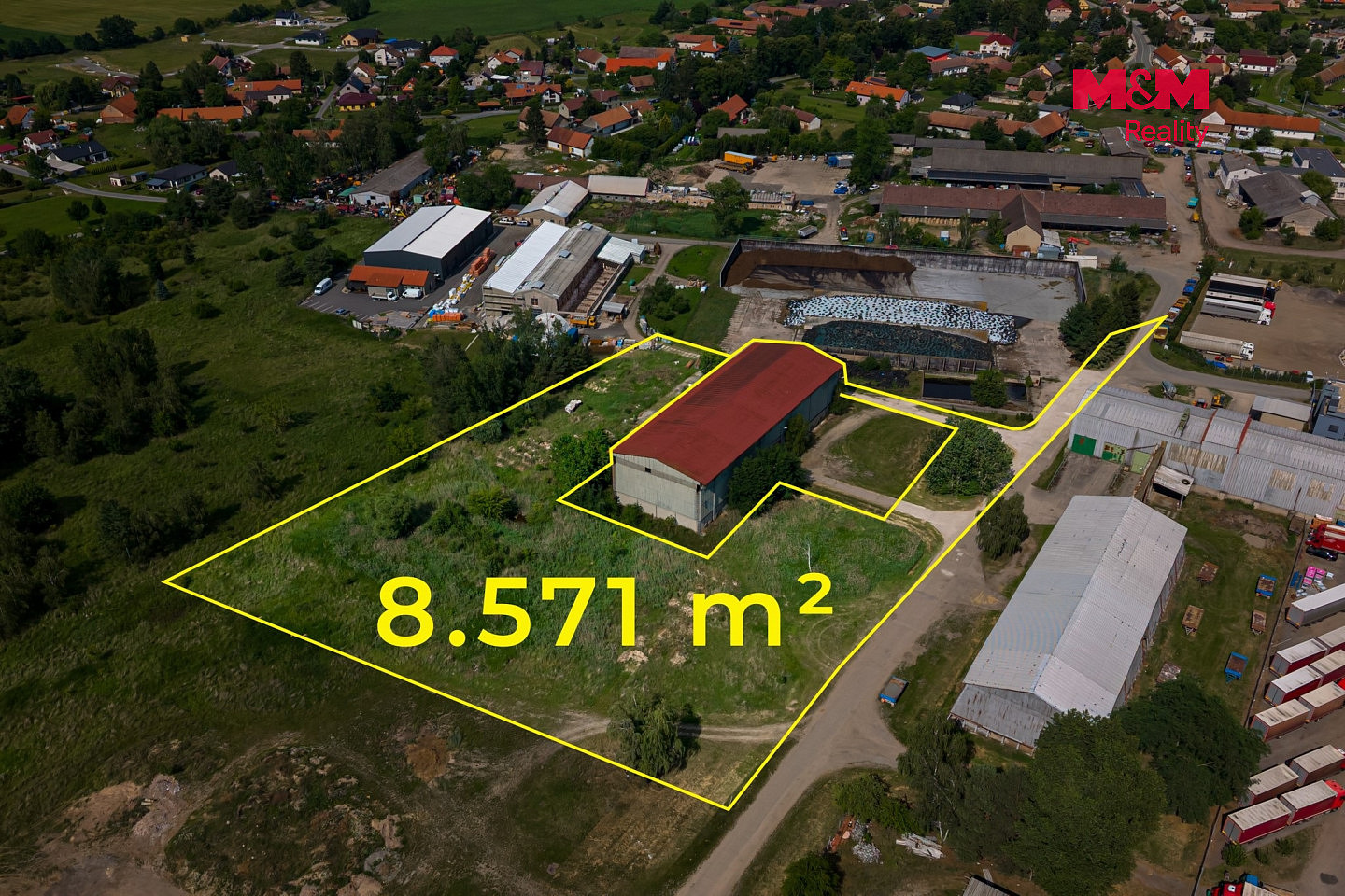 Prodej komerčního pozemku 8 584 m²