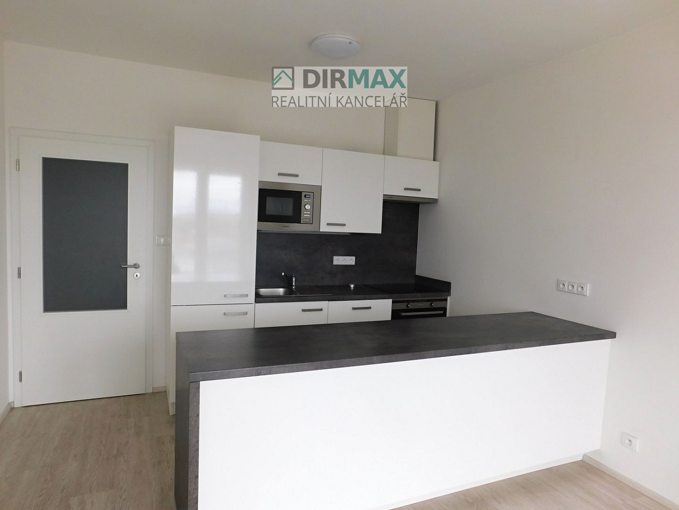 Pronájem bytu 2+kk 53 m² - Widok 2