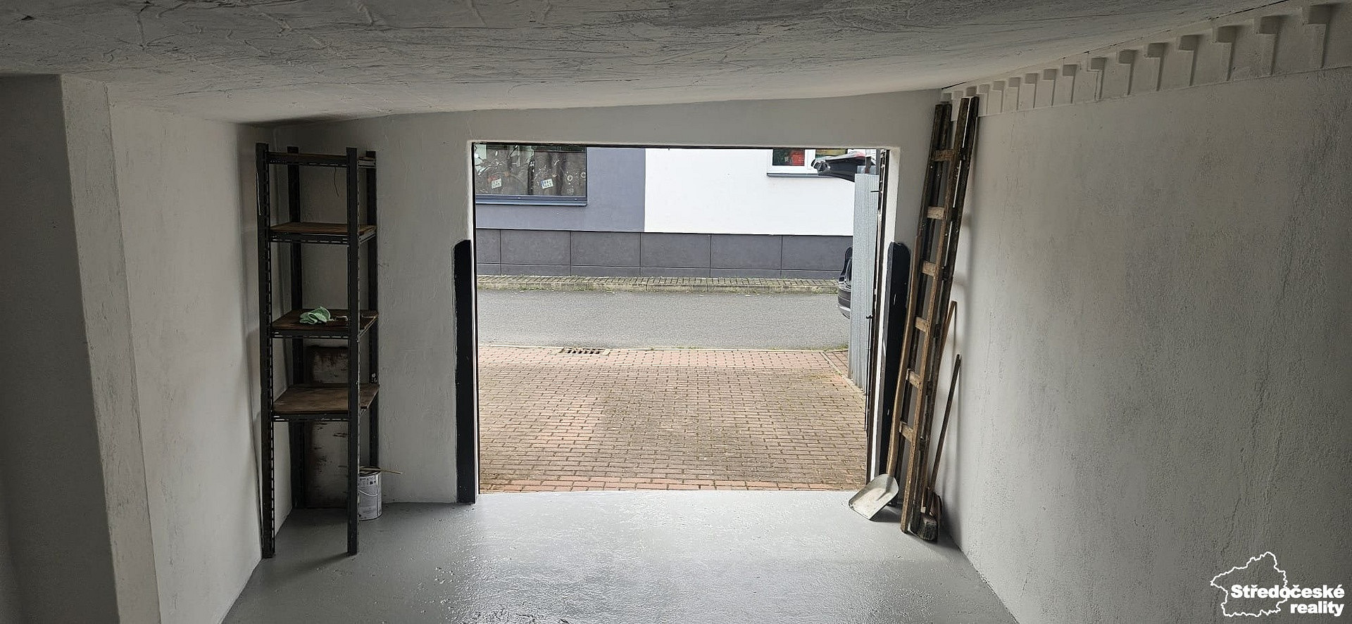 Nabízíme pronájem garáže v Praze čakovicích – fotografie 3