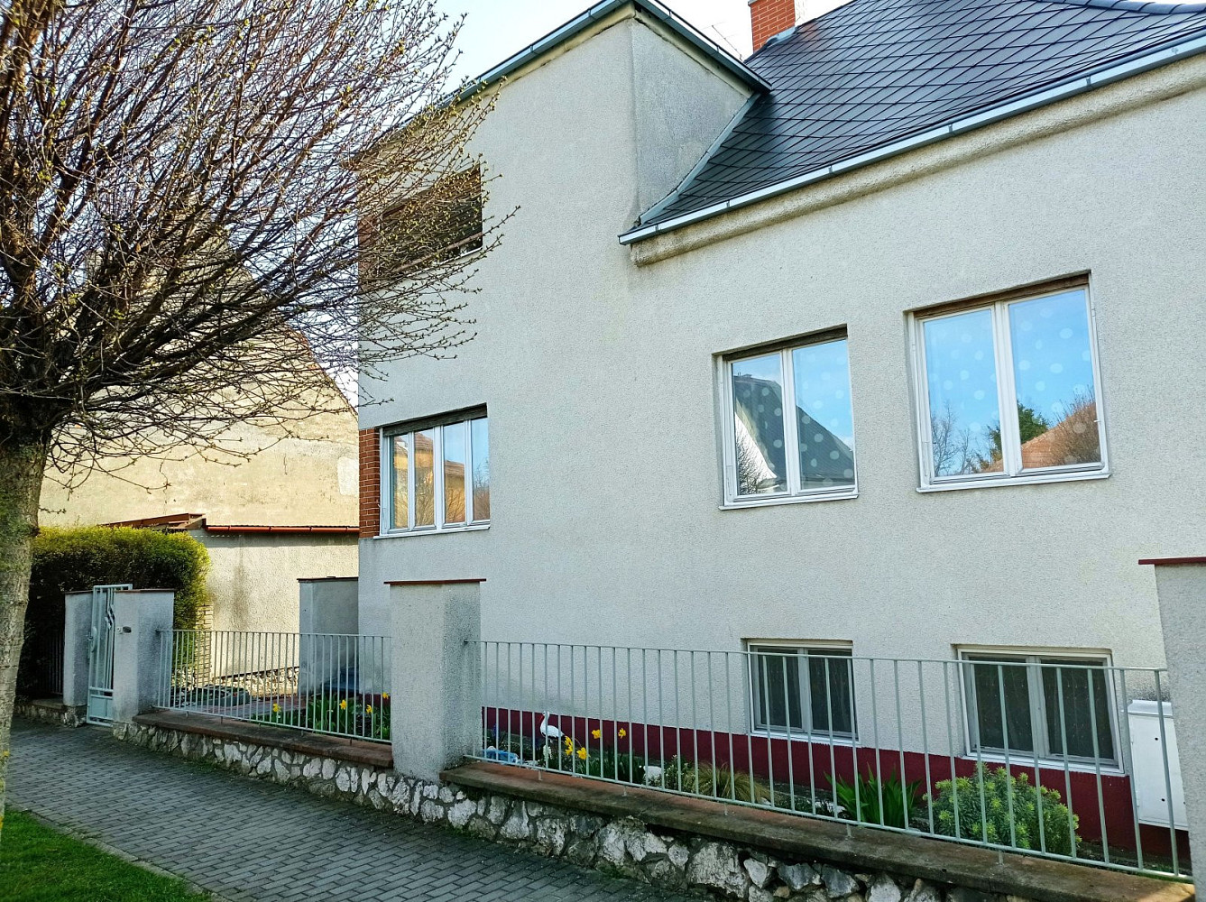 Prodej domu 200 m² s pozemkem 844 m² – fotografie 3