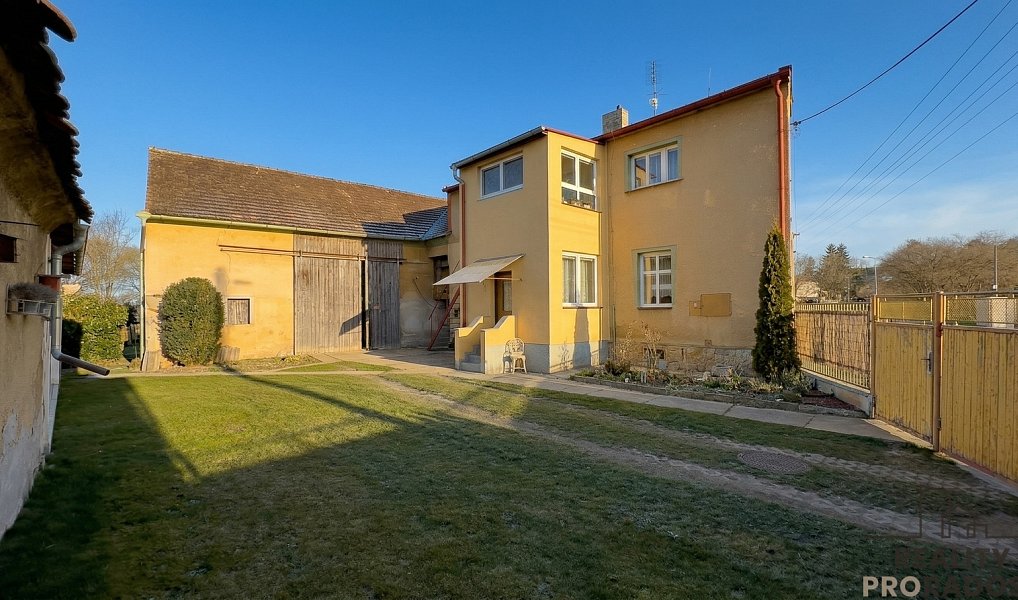 Prodej domu 200 m² s pozemkem 1 688 m², Plzeň – náhled fotky 3