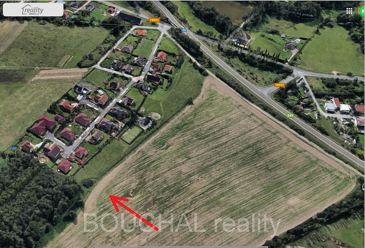 Prodej pole 2 087 m²