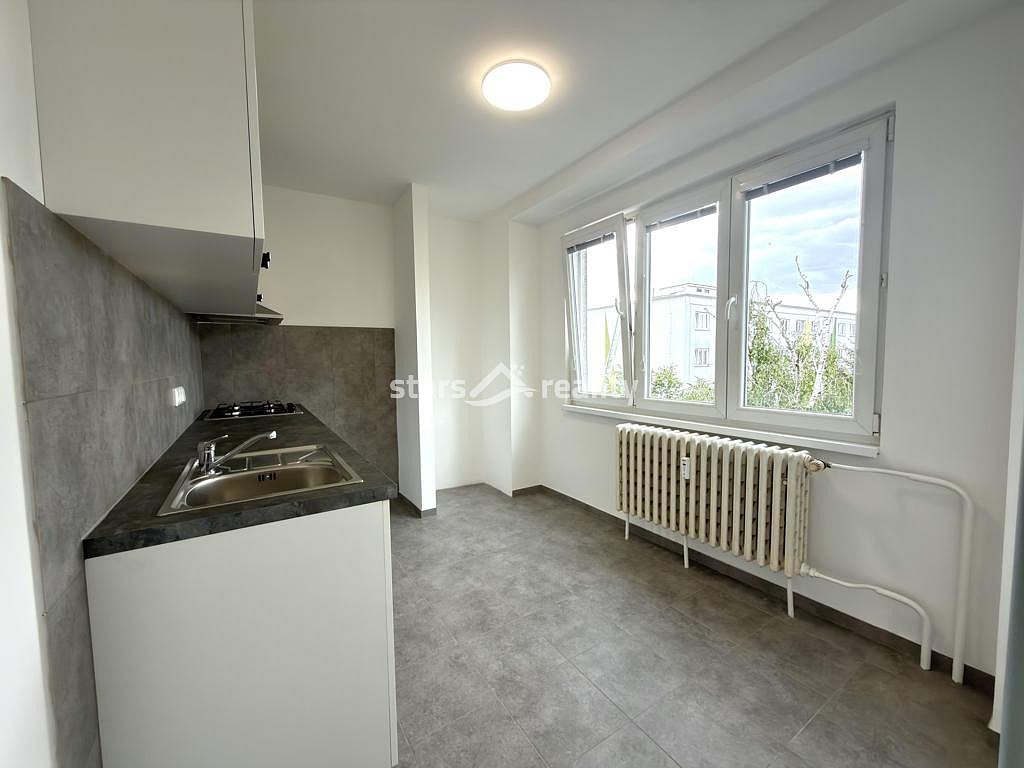 Pronájem bytu 2+1 56 m² – fotografie 4