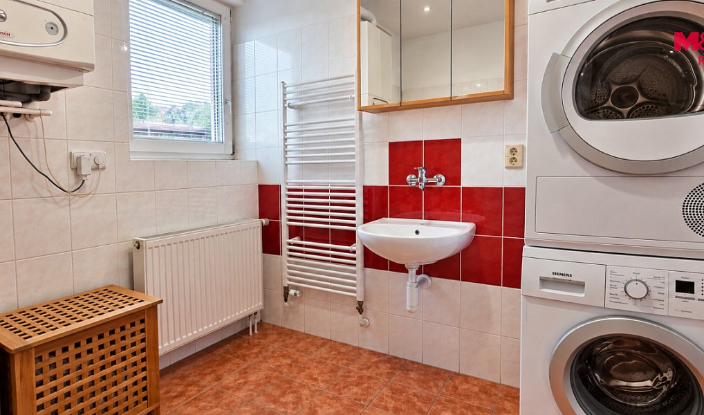 Prodej bytu 3+kk 68 m², Holice – náhled fotky 11