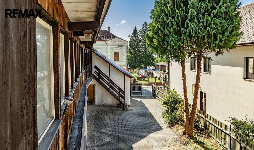 Prodej domu 500 m² s pozemkem 487 m², Cvikov – náhled fotky 12