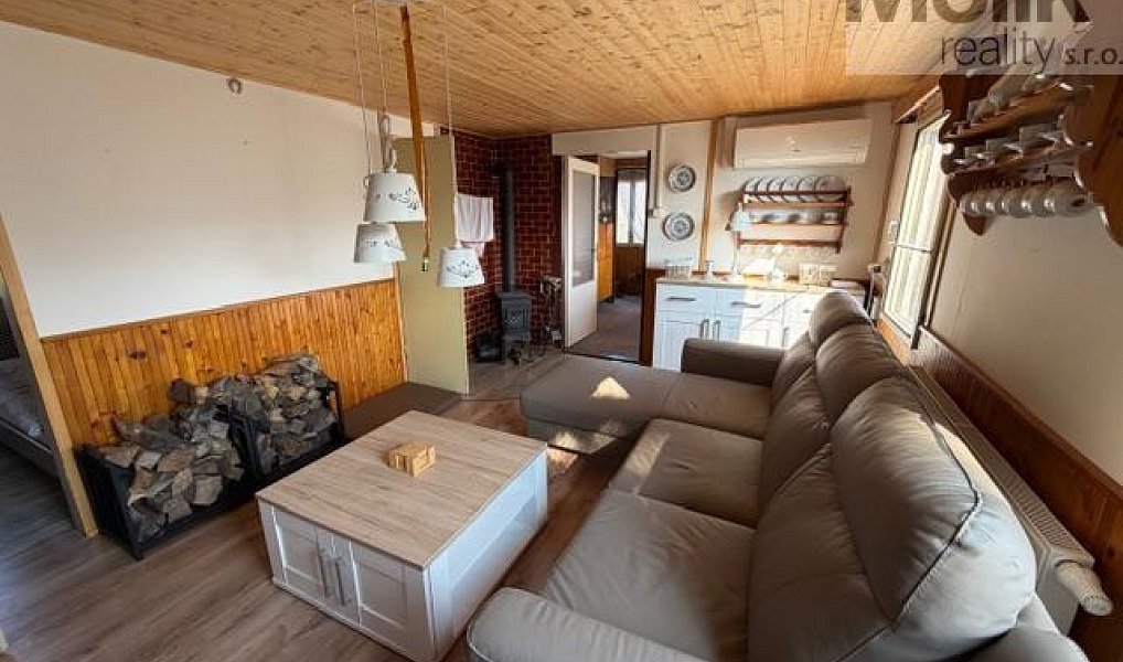 Prodej chaty/chalupy 777 m² s pozemkem 733 m², Dolní Zálezly – náhled fotky 11
