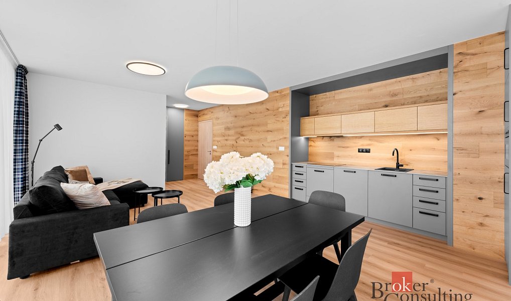 Prodej bytu 2+kk 78 m², Vrchlabí – fotka 1 z 14