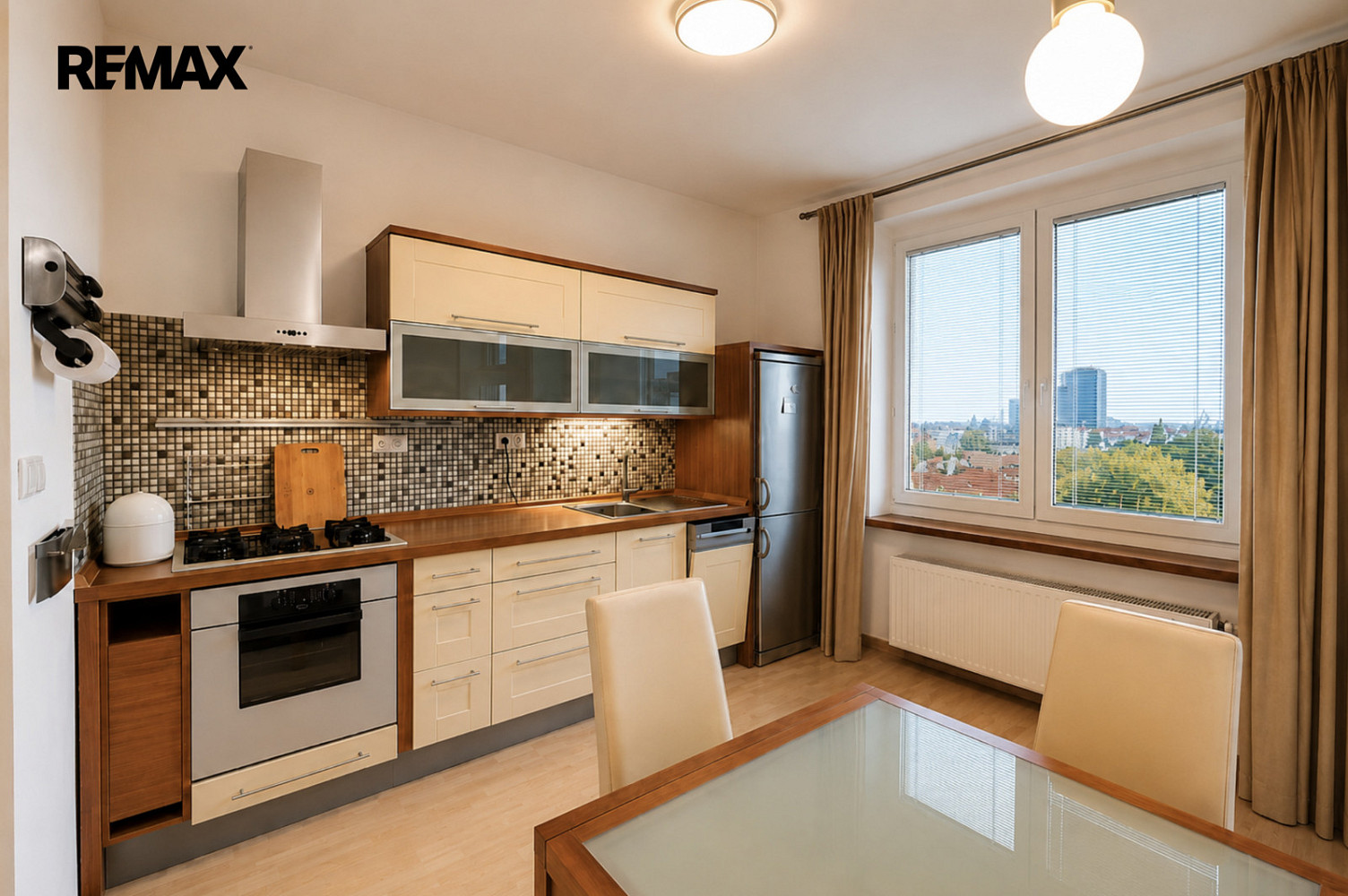 Pronájem bytu 2+kk 78 m² – fotografie 3