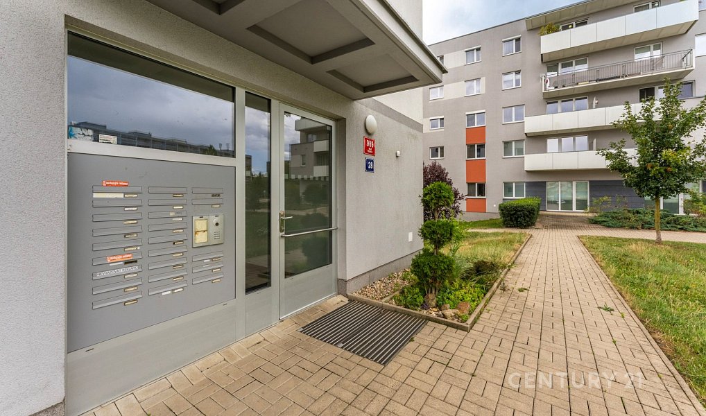 Prodej bytu 1+kk 35 m², Praha – náhled fotky 20