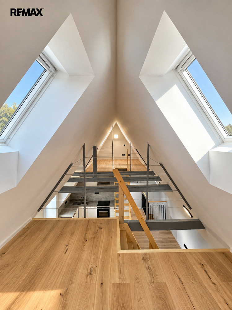 Pronájem bytu 2+kk 80 m² – fotografie 4