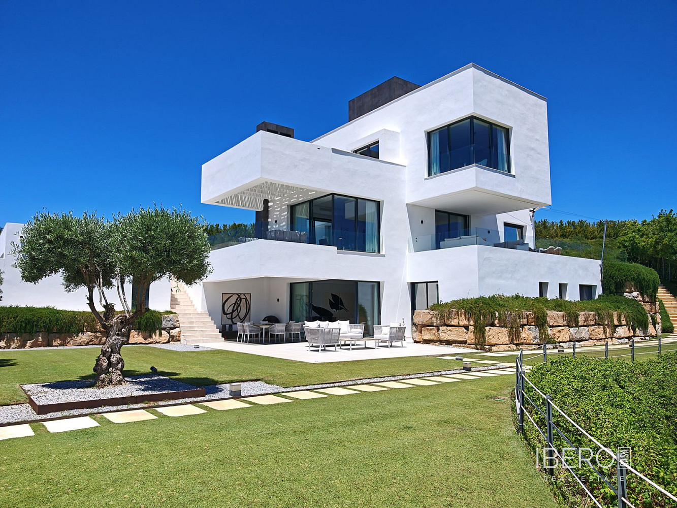 House in Benahavís, La Cocha, Costa del Sol Occidental