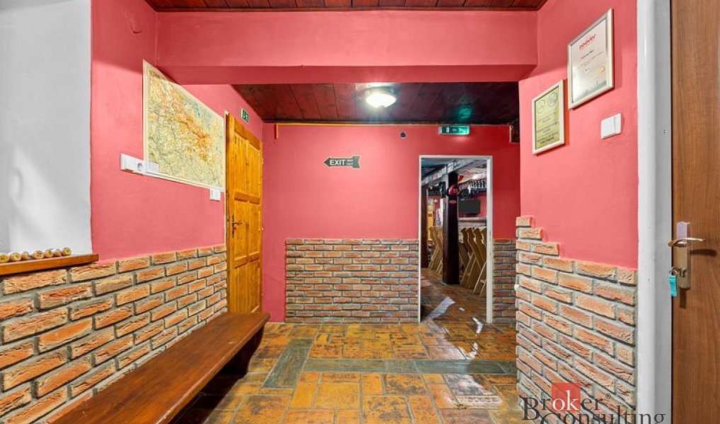 Prodej domu 650 m² s pozemkem 906 m², Strážné – náhled fotky 37