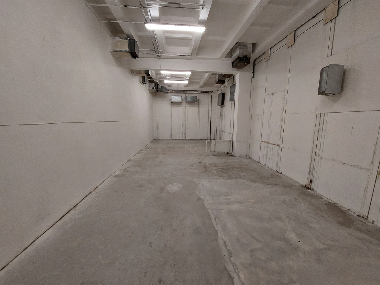 Pronájem skladovacích prostor 100 m² – fotografie 3