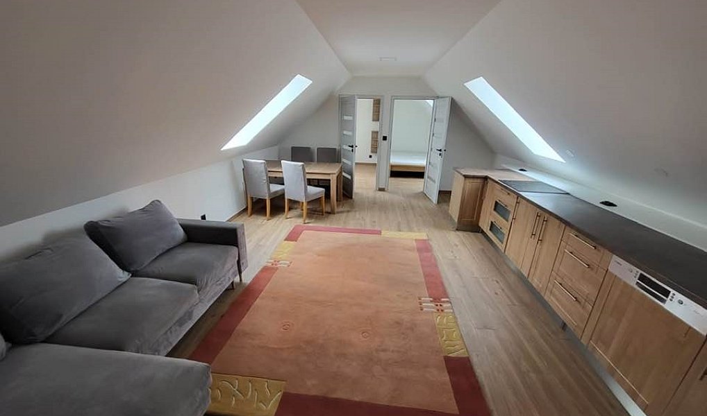 Pronájem bytu 3+kk 70 m², Polička – fotka 1 z 9