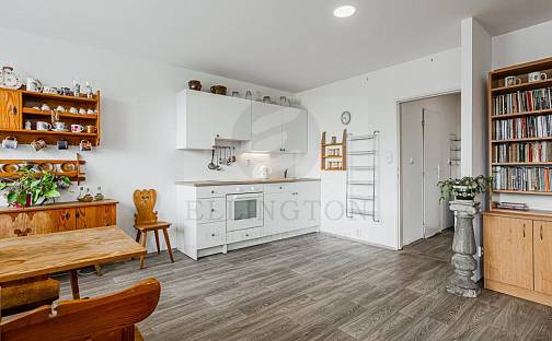 Prodej bytu 1+kk 38 m², Bryksova, Praha 9 - Černý Most