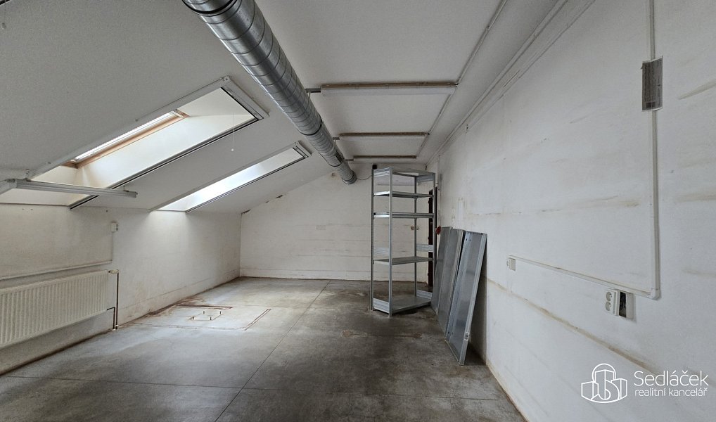 Pronájem výrobních prostor 876 m², Sokolov – náhled fotky 15