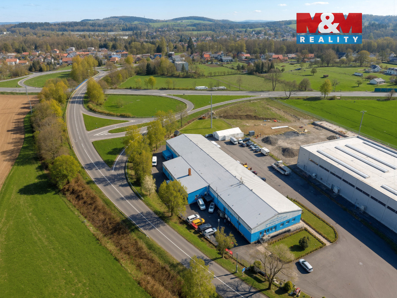 Pronájem obchodních prostor 1 300 m² — photo 2