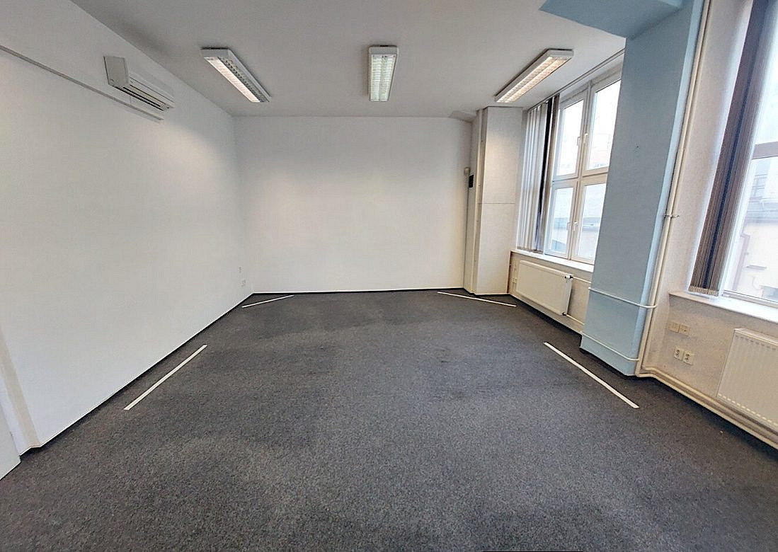 Pronájem kanceláře 127 m² – fotografie 4