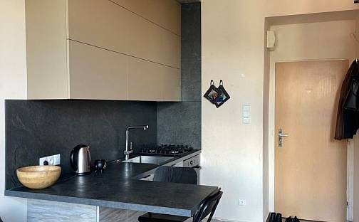 Prodej bytu 1+kk 25 m², Nuselská, Praha 4 - Michle