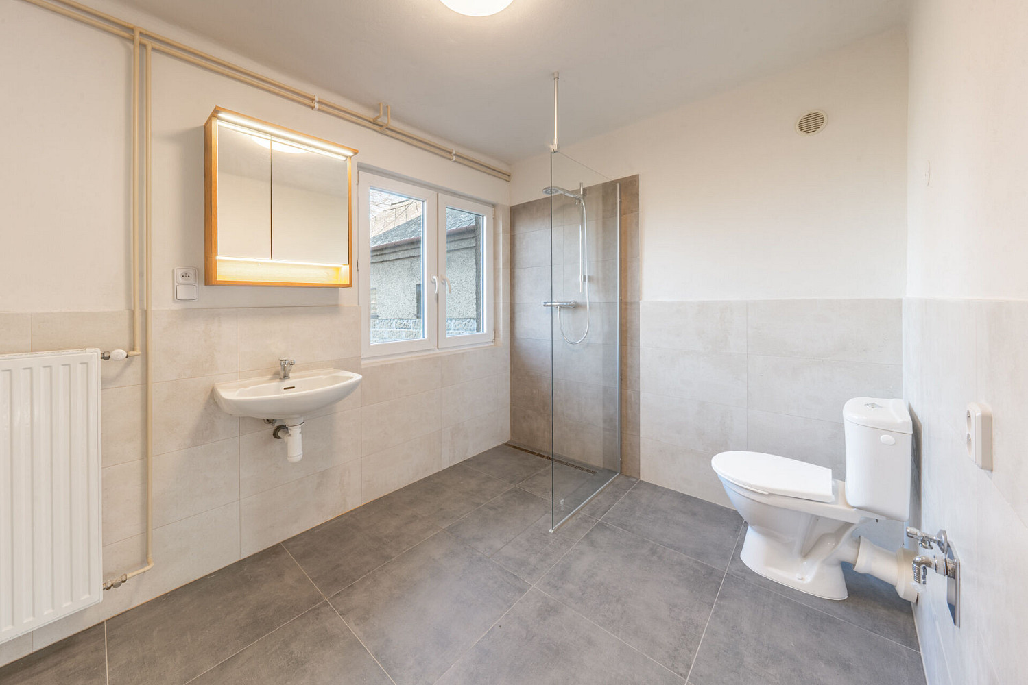 Prodej domu 140 m² s pozemkem 757 m² – fotografie 3