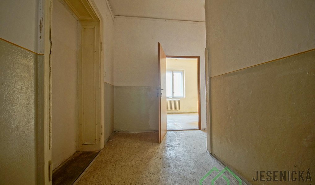 Prodej domu 790 m² s pozemkem 484 m², Javorník – náhled fotky 12