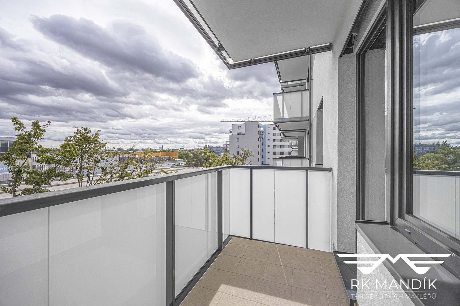Pronájem bytu 2+kk 45 m² – fotografie 5