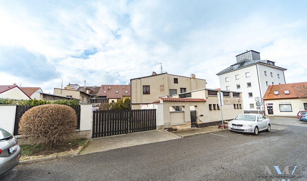Prodej domu 250 m² s pozemkem 633 m², Dobříš – náhled fotky 18