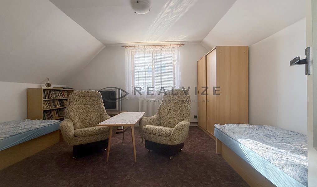 Prodej domu 245 m² s pozemkem 655 m², Ševětín – náhled fotky 14