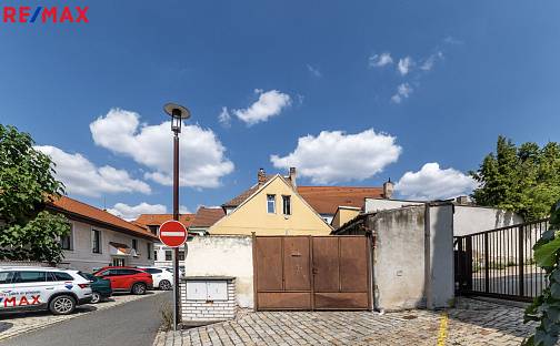 Prodej domu 138 m² s pozemkem 211 m², Petra Jilemnického, Brandýs nad Labem-Stará Boleslav - Brandýs nad Labem, okres Praha-východ