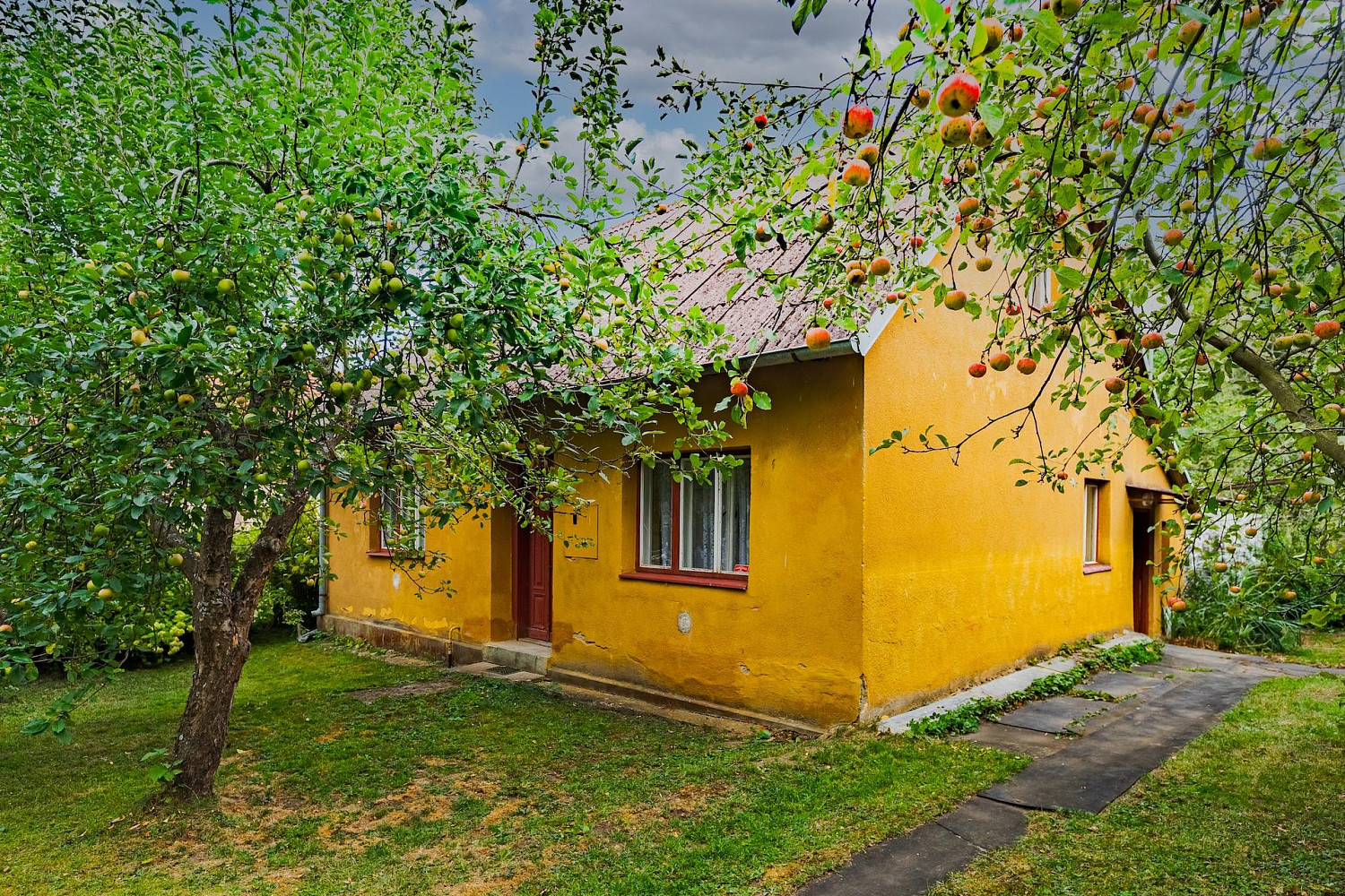 Prodej domu 142 m² s pozemkem 522 m² – fotografie 2