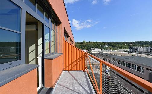 Prodej bytu 1+kk 37 m², Kolbenova, Praha 9 - Vysočany, okres Praha