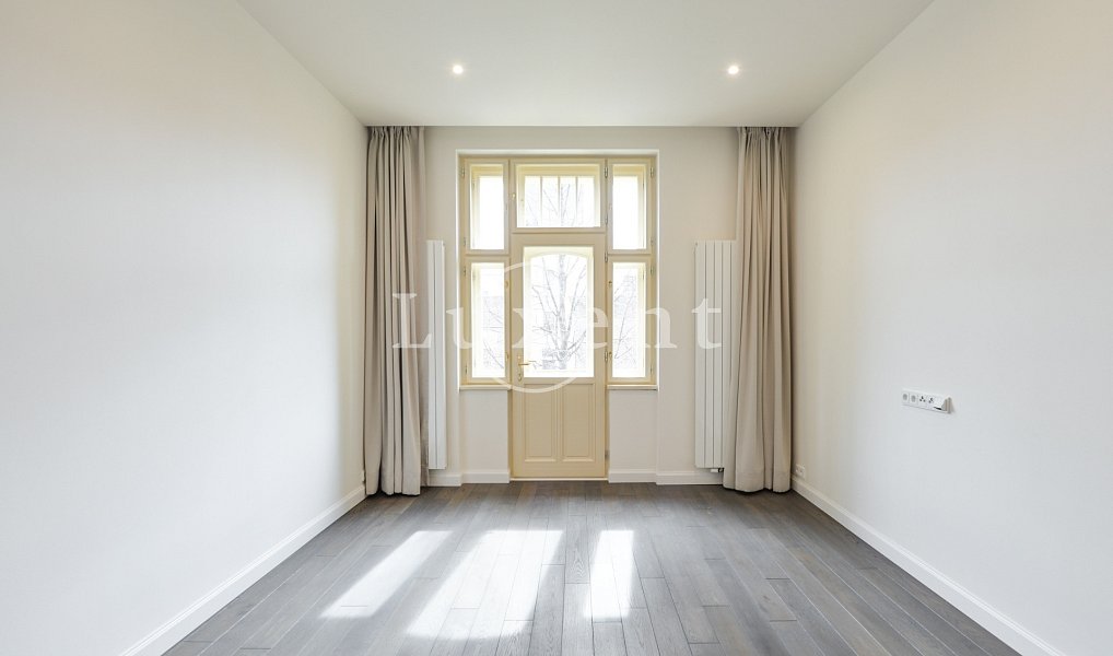 Pronájem bytu 3+kk 95 m², Praha – náhled fotky 2