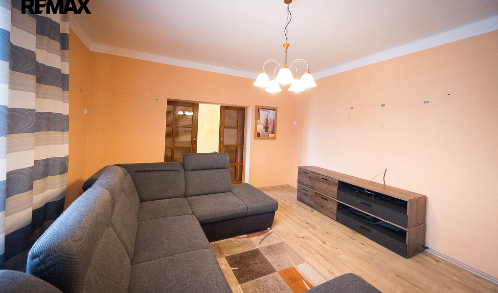 Prodej domu 300 m² s pozemkem 653 m², Sobotovice – náhled fotky 8