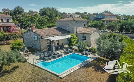 Prodej domu 182 m² s pozemkem 1 072 m², Sveti Lovreč, Chorvatsko
