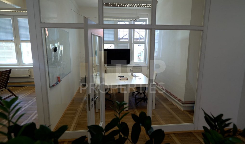 Pronájem kanceláře 368 m², Praha – náhled fotky 8