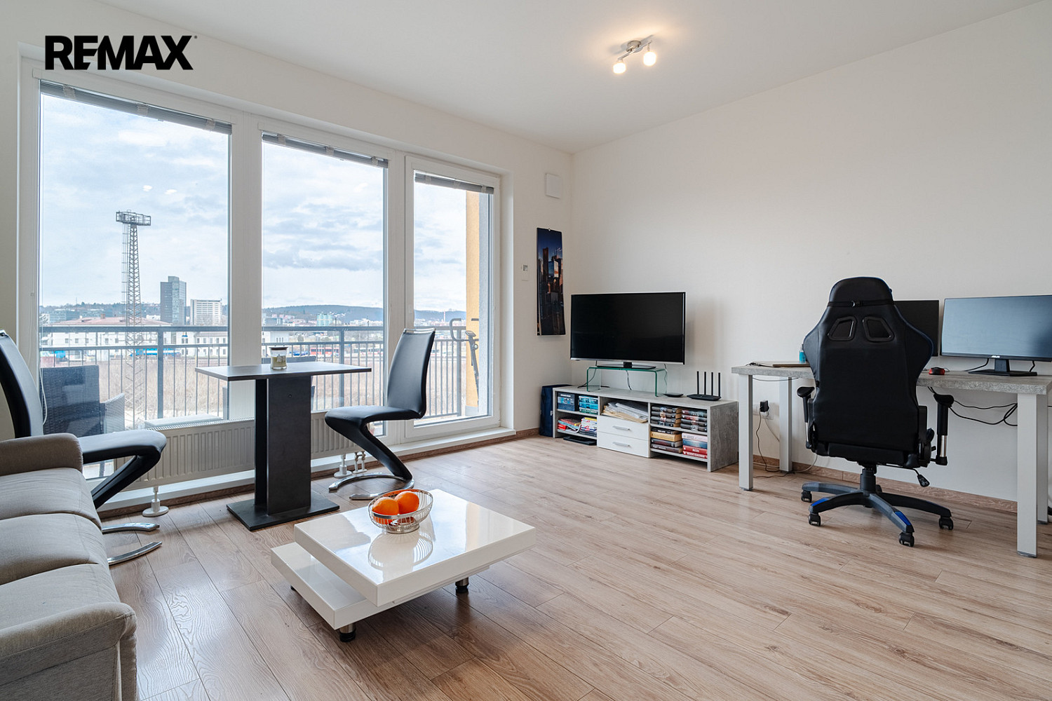 Pronájem bytu 2+kk 56 m² — photo 4