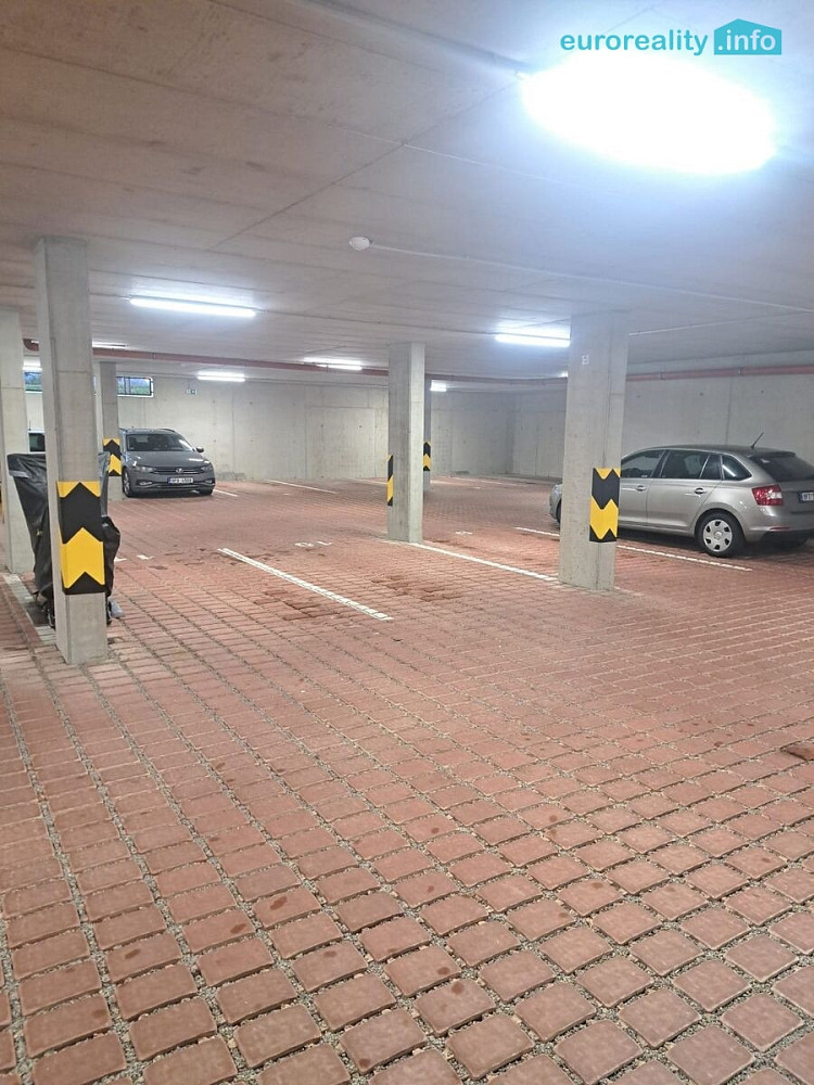 Pronájem, garážové místo, Na Dražkách, Beroun – fotografie 4