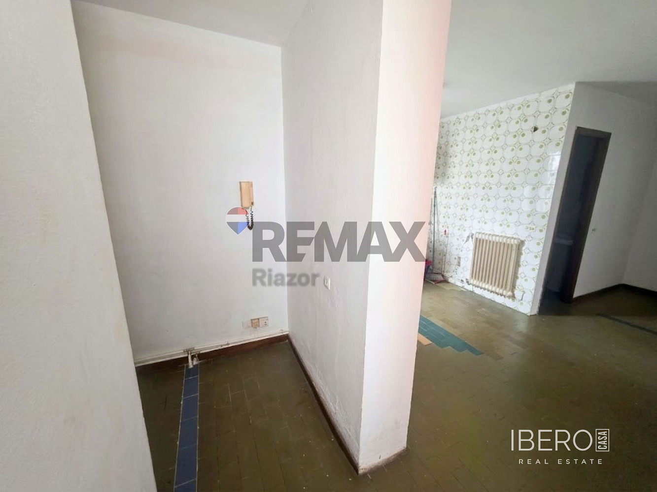 Piso 3+kk – Santiago de Compostela, O Ensanche - Más