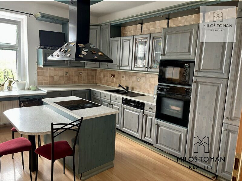 Prodej domu 250 m² s pozemkem 410 m² – pohled 4