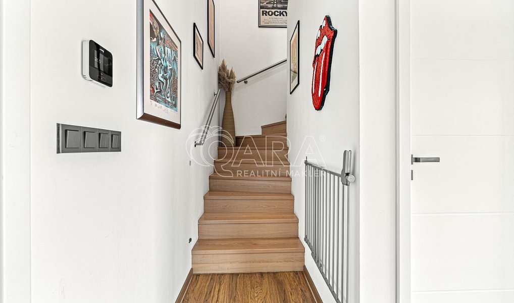 Prodej domu 131 m² s pozemkem 838 m², Kamenice – náhled fotky 18