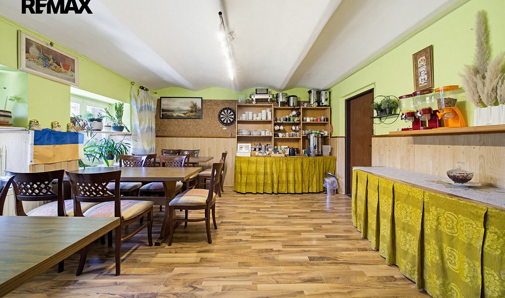 Prodej ubytovacího objektu 980 m², Potůčky – náhled fotky 8