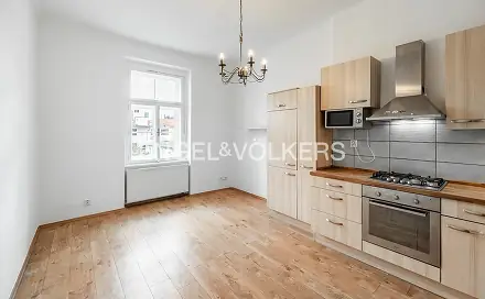 Pronájem bytu 2+1 75 m², Čestmírova, Praha 4 - Nusle
