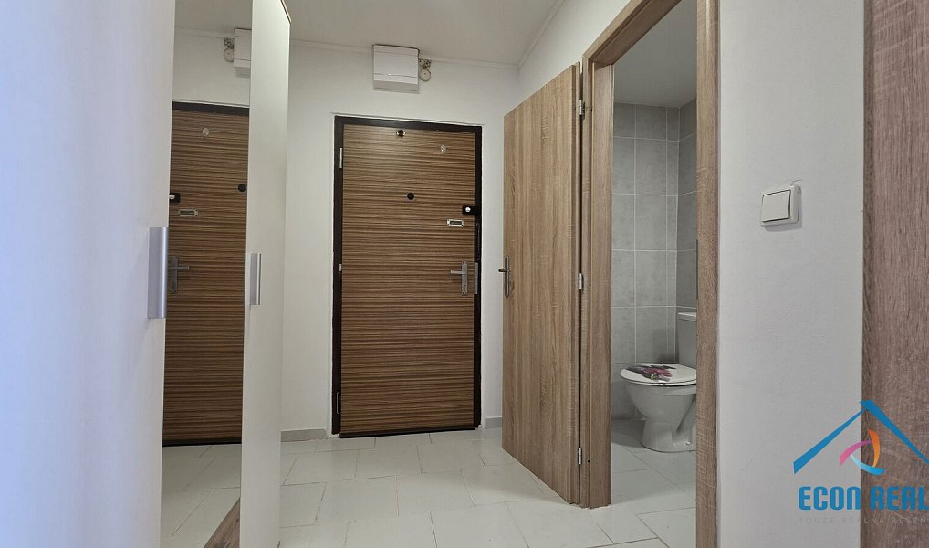 Prodej bytu 2+kk 45 m², Praha – náhled fotky 8